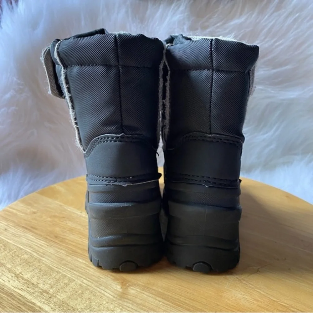 Snow Boots Boys Size 7 Slip‎ On